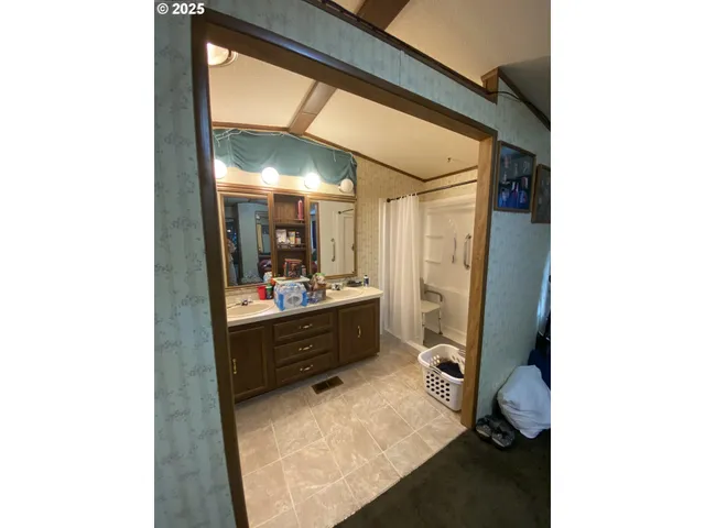 $82,000 | 87860 Territorial Highway, Unit 102, Veneta, OR 97487