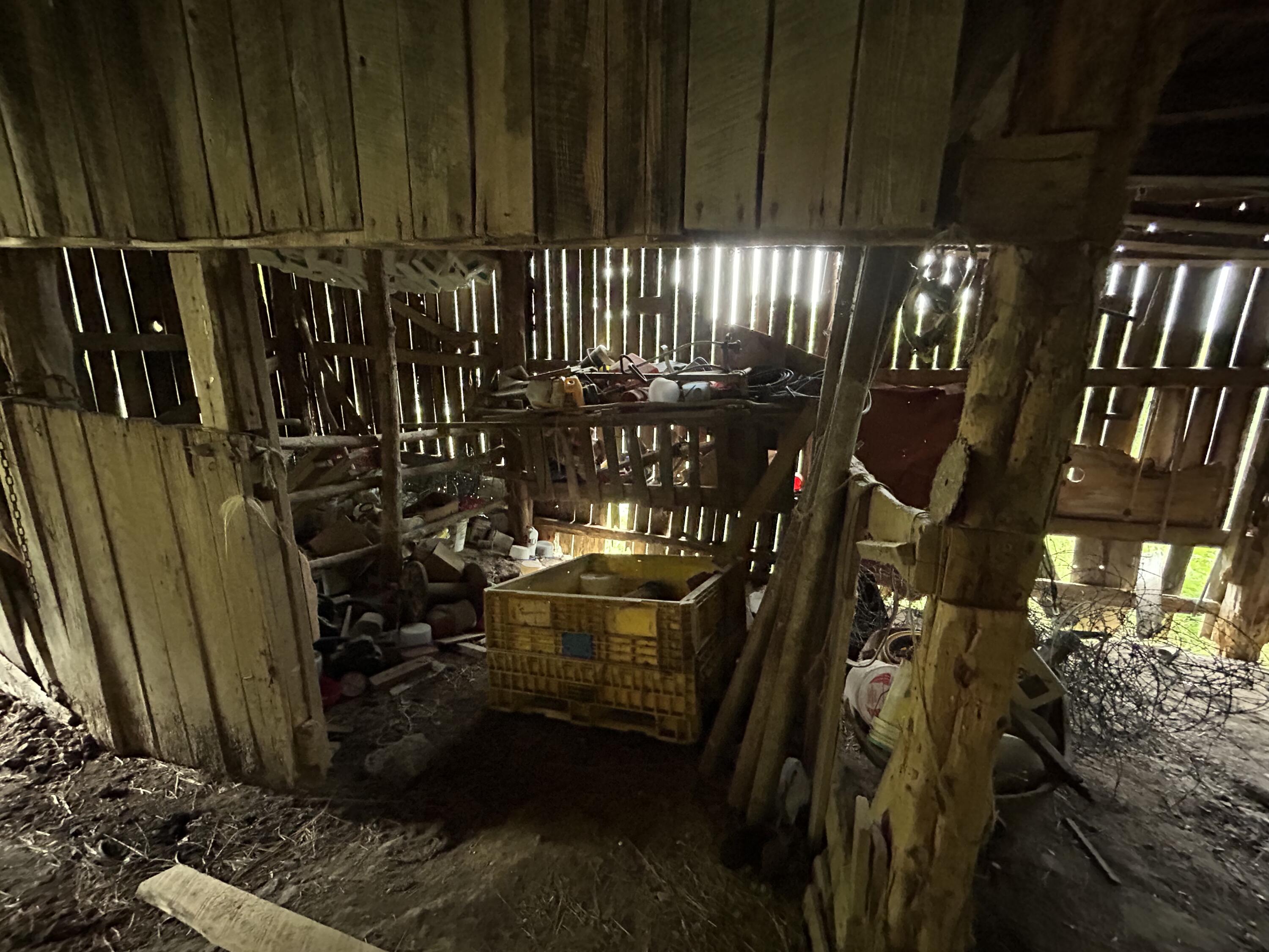 357 Sizemore Road Monticello, KY 42633 - Photo 44 of 50 Barn
