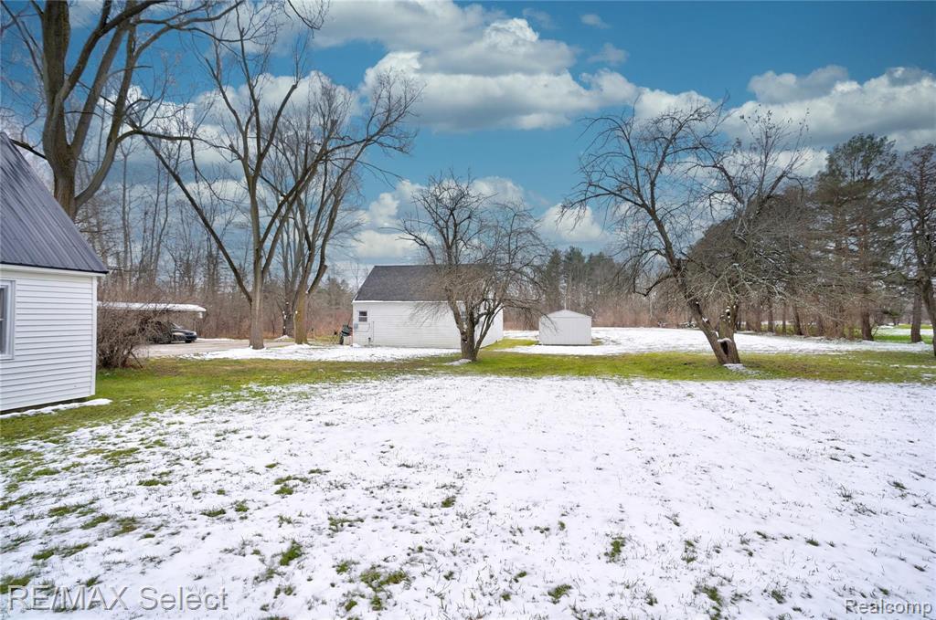 8085 Corunna Road Flint, MI 48532 - Photo 24 of 98