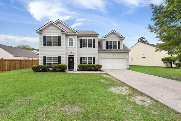 $400,000 | 109 Hollytree Circle, Ladson, SC 29456