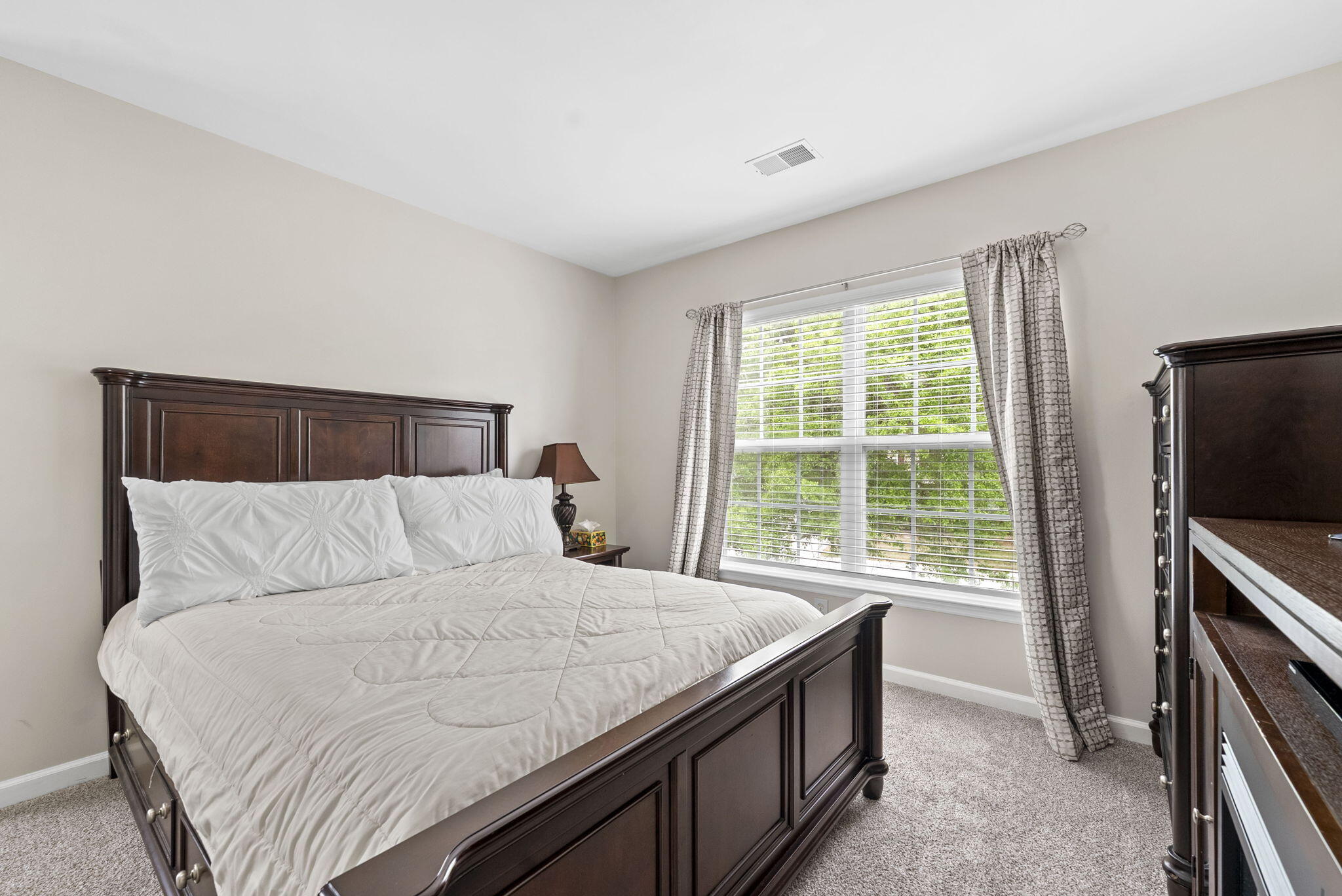 109 Hollytree Circle Ladson, SC 29456 - Photo 14 of 30 21-web-or-mls-BARCLAY MEDIA CO.-5