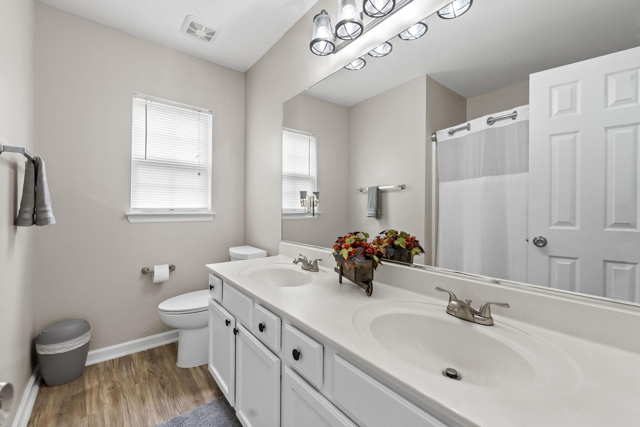 109 Hollytree Circle Ladson, SC 29456 - Photo 16 of 30 23-web-or-mls-BARCLAY MEDIA CO.-9