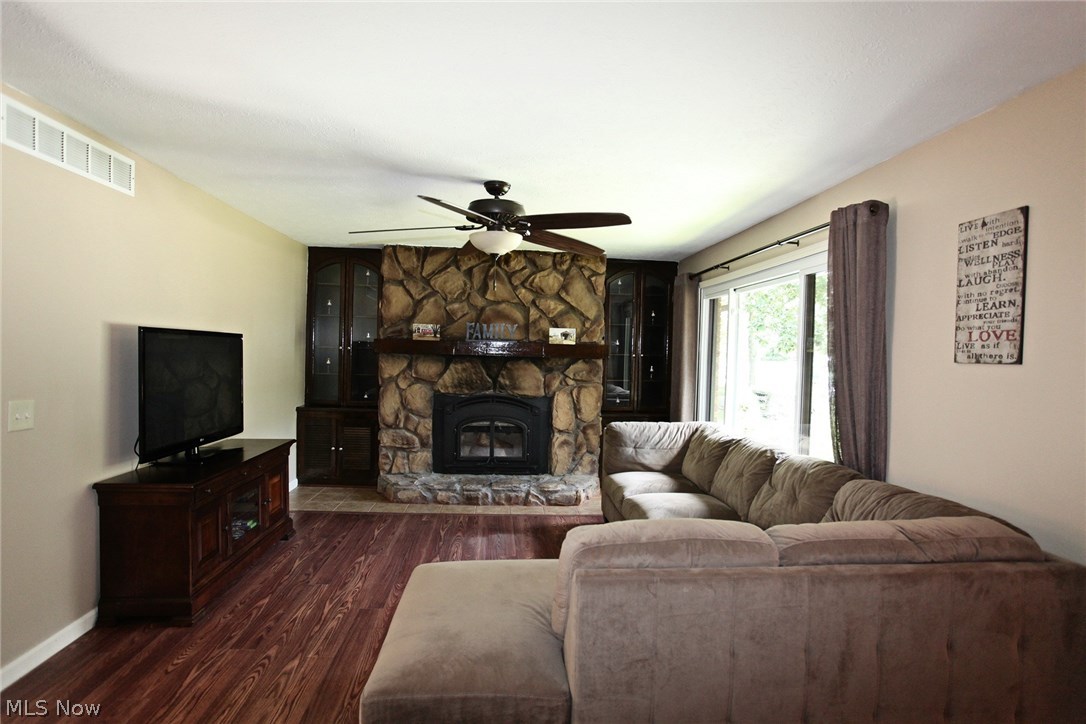 20498 Boston Road Strongsville, OH 44149 - Photo 3 of 35 Gallery Image 3