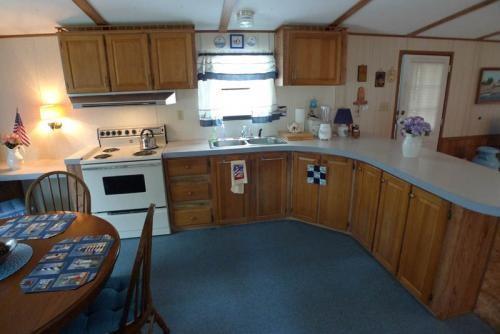 123 Ocean Point Road East Boothbay, ME 04544 - Photo 5 of 14 Photo