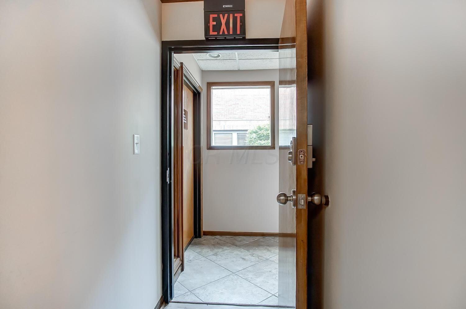 7235 Sawmill Road, Unit 7235B Dublin, OH 43016 - Photo 21 of 23 20