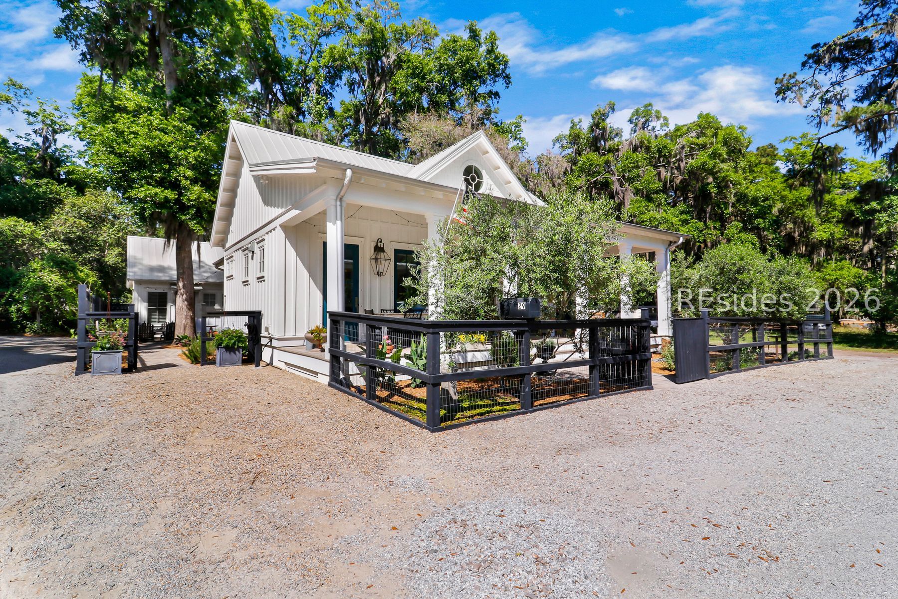 29 Lawton Street Bluffton, SC 29910 - Photo 2 of 50
