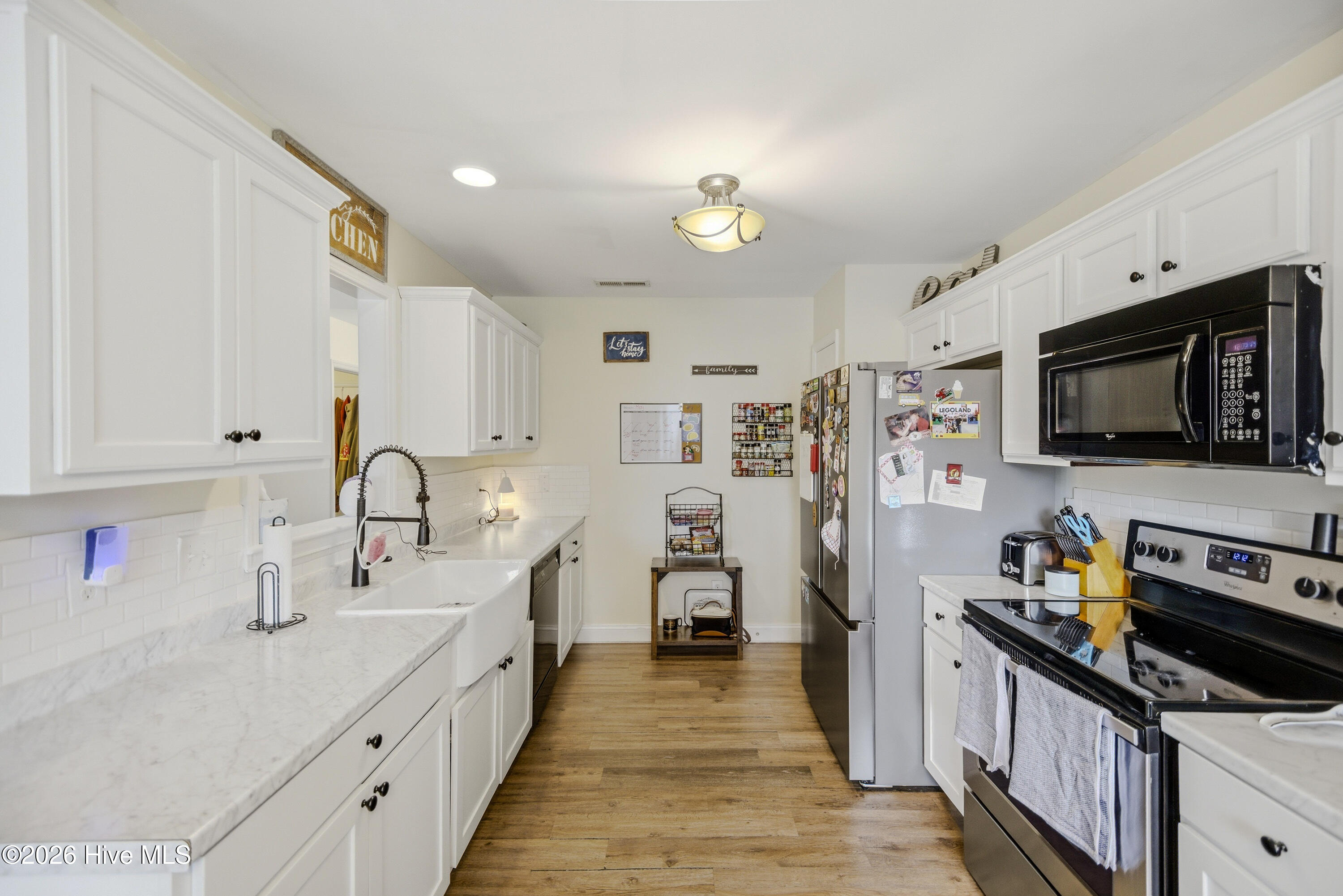 104 Van Riggs Road Hubert, NC 28539 - Photo 10 of 35 398A2128