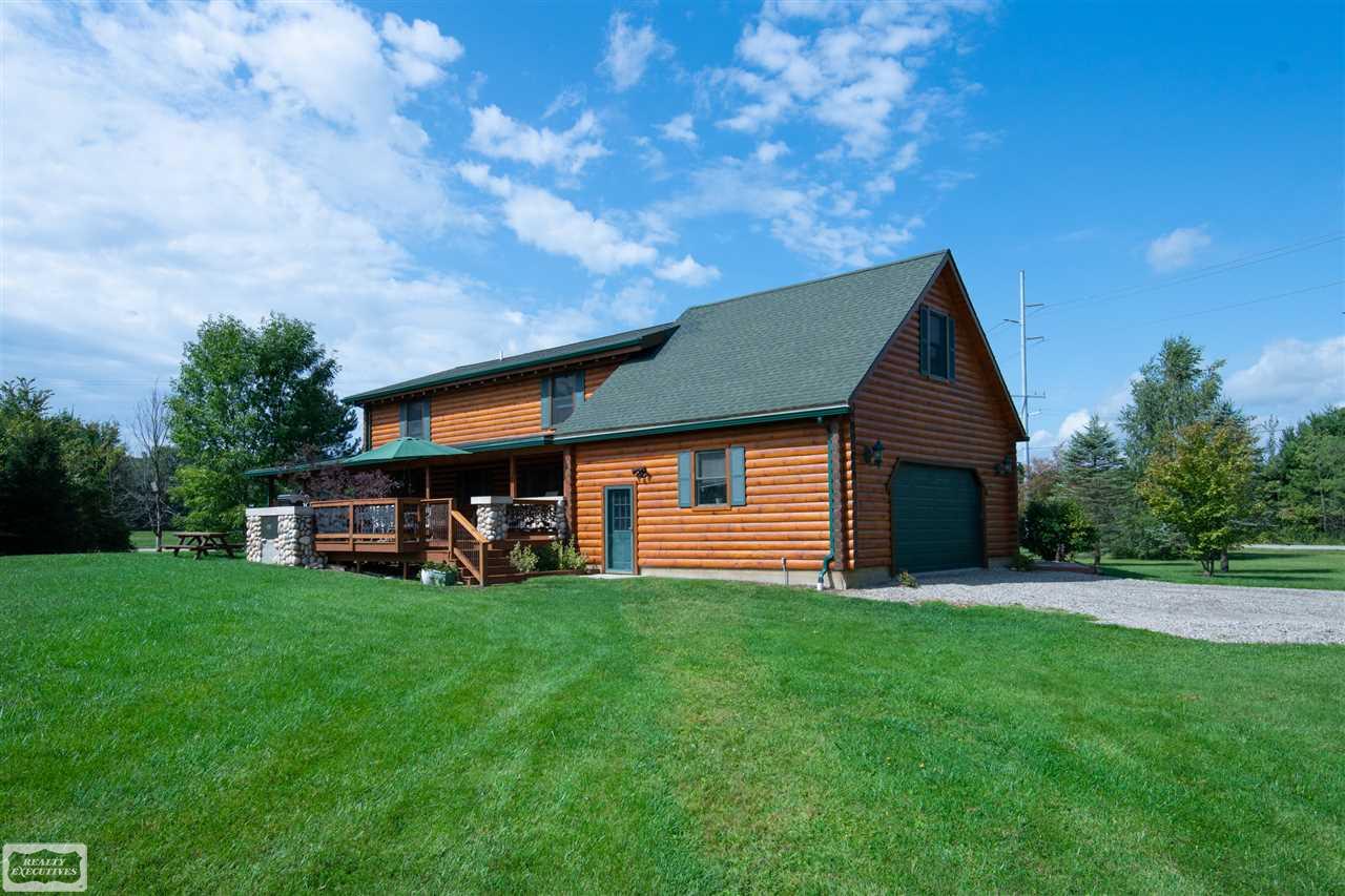 7233 Oatman Road Jeddo, MI 48032 - Photo 3 of 62 31394451-2.JPG