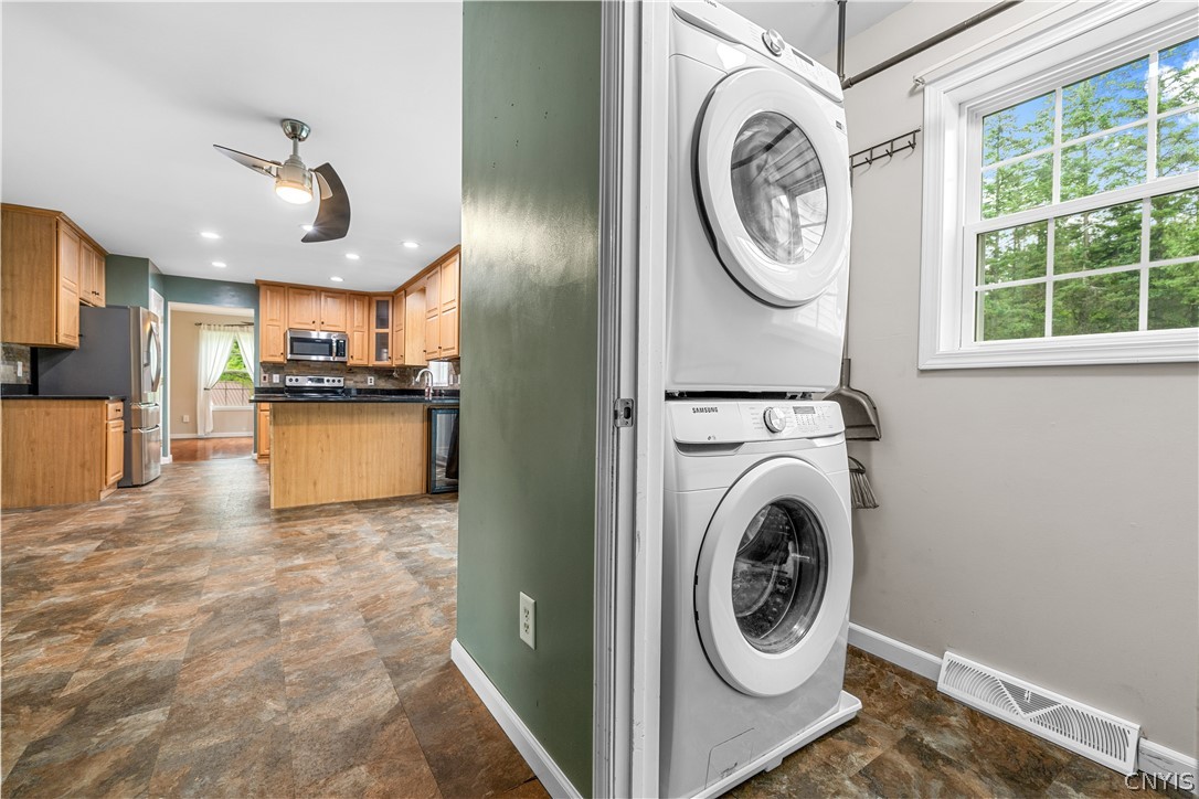 6349 Trenton Road Marcy, NY 13502 - Photo 19 of 44 Laundry room