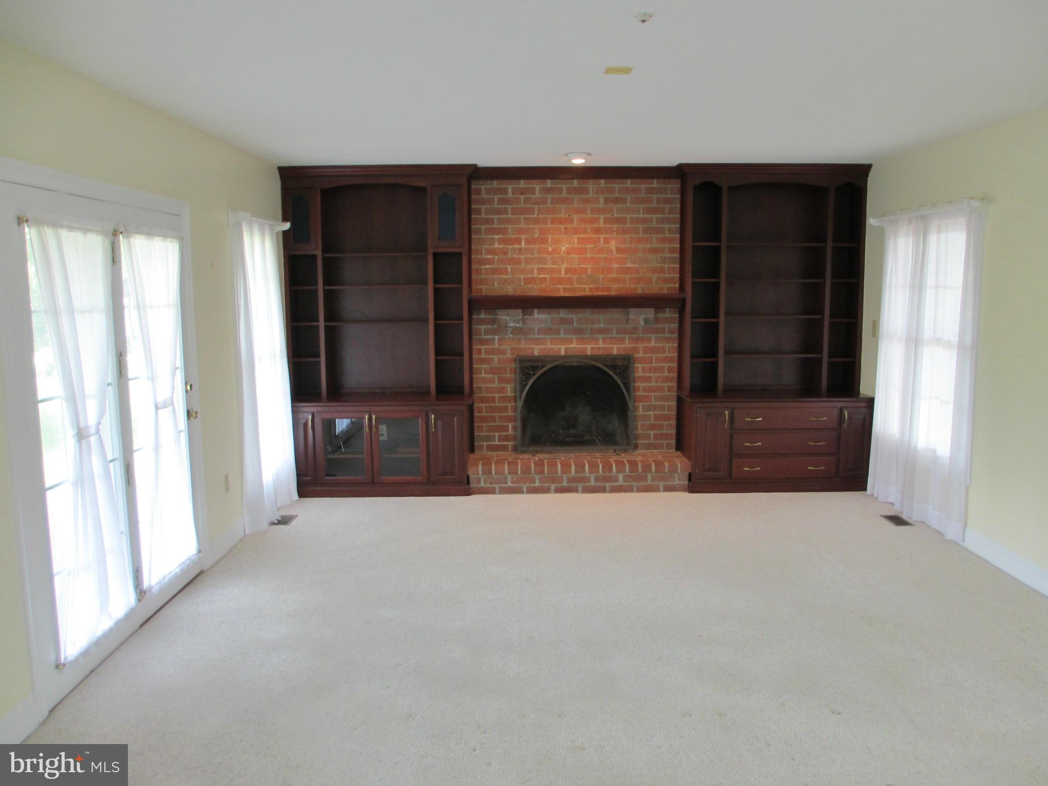 8514 Indian Springs Road Frederick, MD 21702 - Photo 12 of 30 Family Room