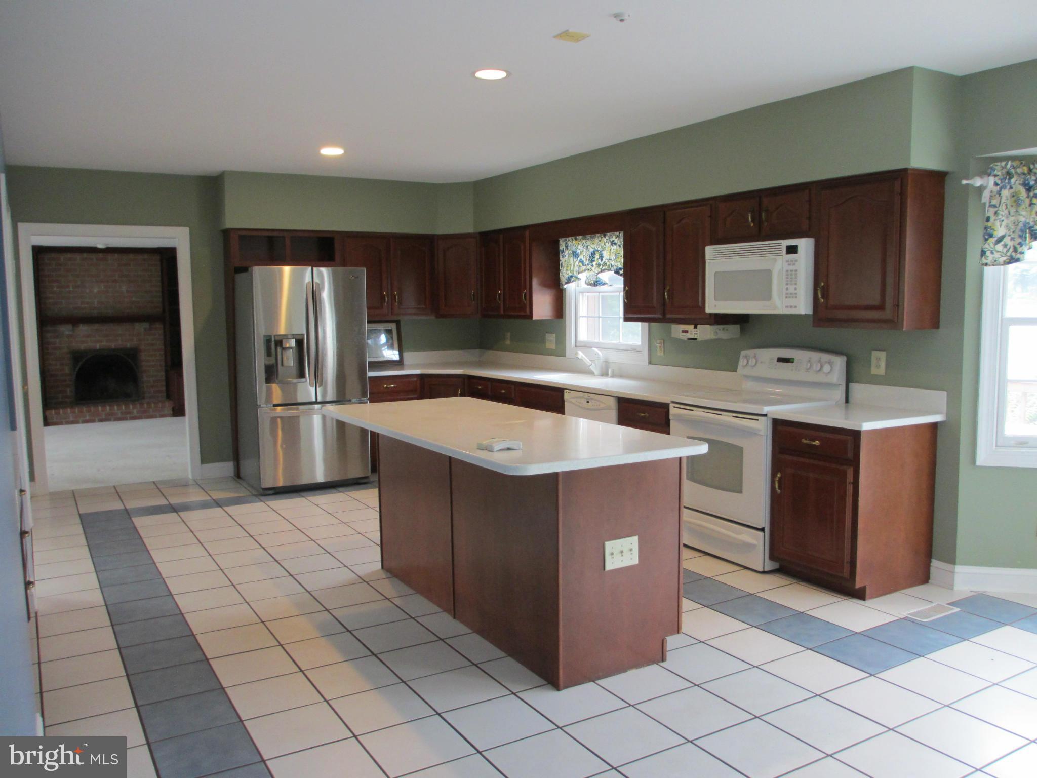 8514 Indian Springs Road Frederick, MD 21702 - Photo 13 of 30 Kitchen