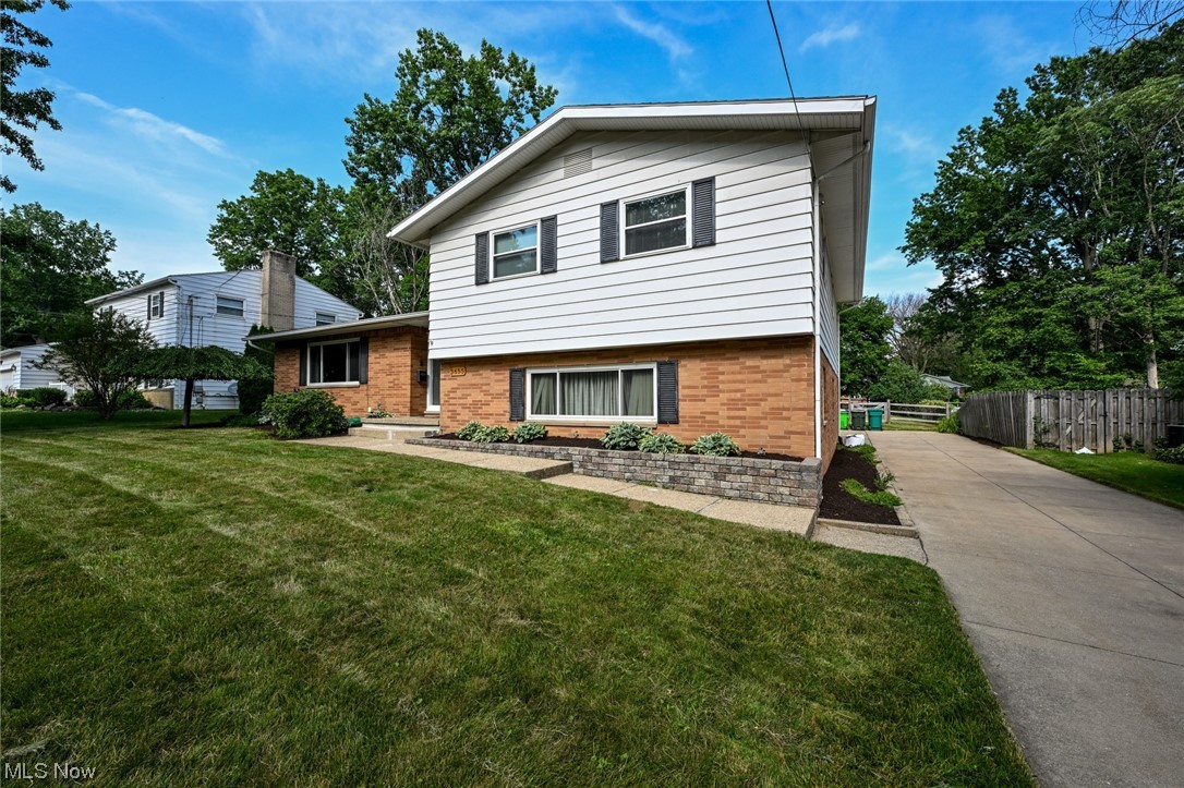 3655 Oak Road Stow, OH 44224 - Photo 2 of 23 Gallery Image 2