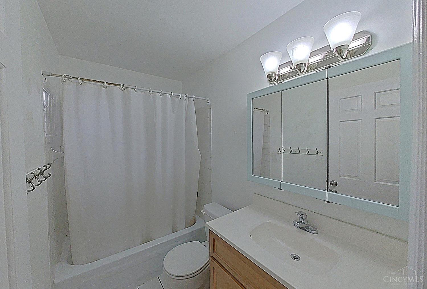 1448 Covered Bridge Road Cincinnati, OH 45231 - Photo 41 of 99