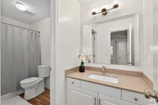 $264,900 | 904 Christie Court, Lawrence, KS 66049