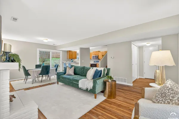 $264,900 | 904 Christie Court, Lawrence, KS 66049