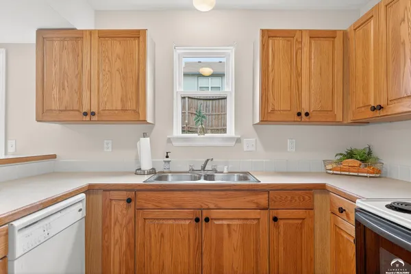 $264,900 | 904 Christie Court, Lawrence, KS 66049