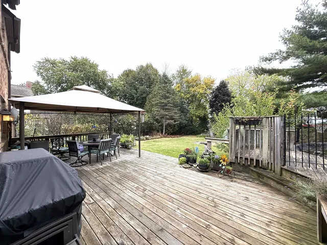 $369,500 | 364 State Street, Marinette, WI 54143