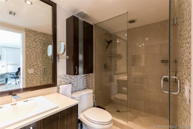 $562,500 | 3370 Northeast 190th Street, Unit UPH3009, Aventura, FL 33180