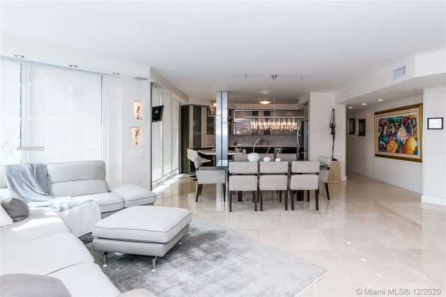 $562,500 | 3370 Northeast 190th Street, Unit UPH3009, Aventura, FL 33180