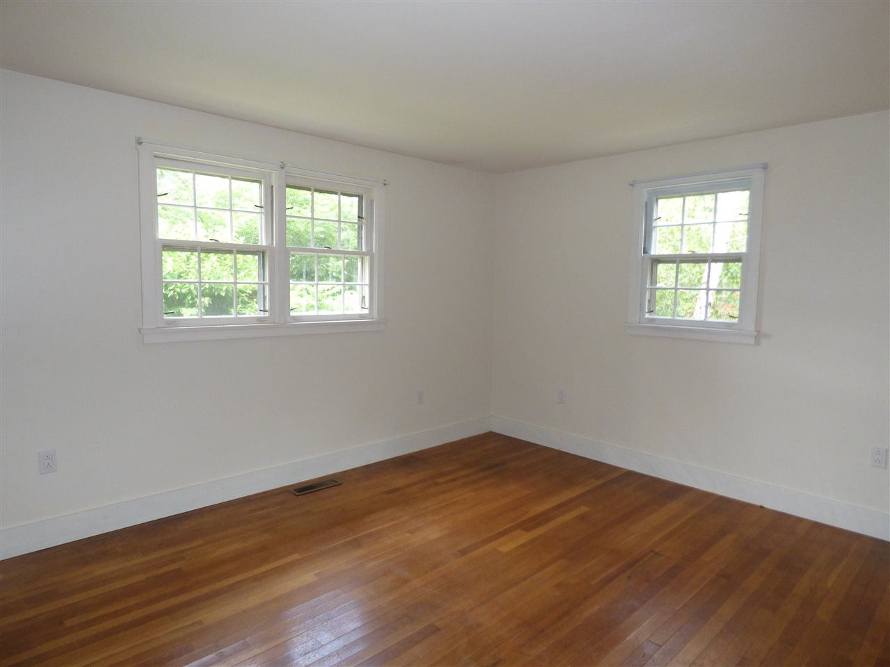 112 Chester Hill Road Grafton, VT 05146 - Photo 19 of 29 Gallery Image 19