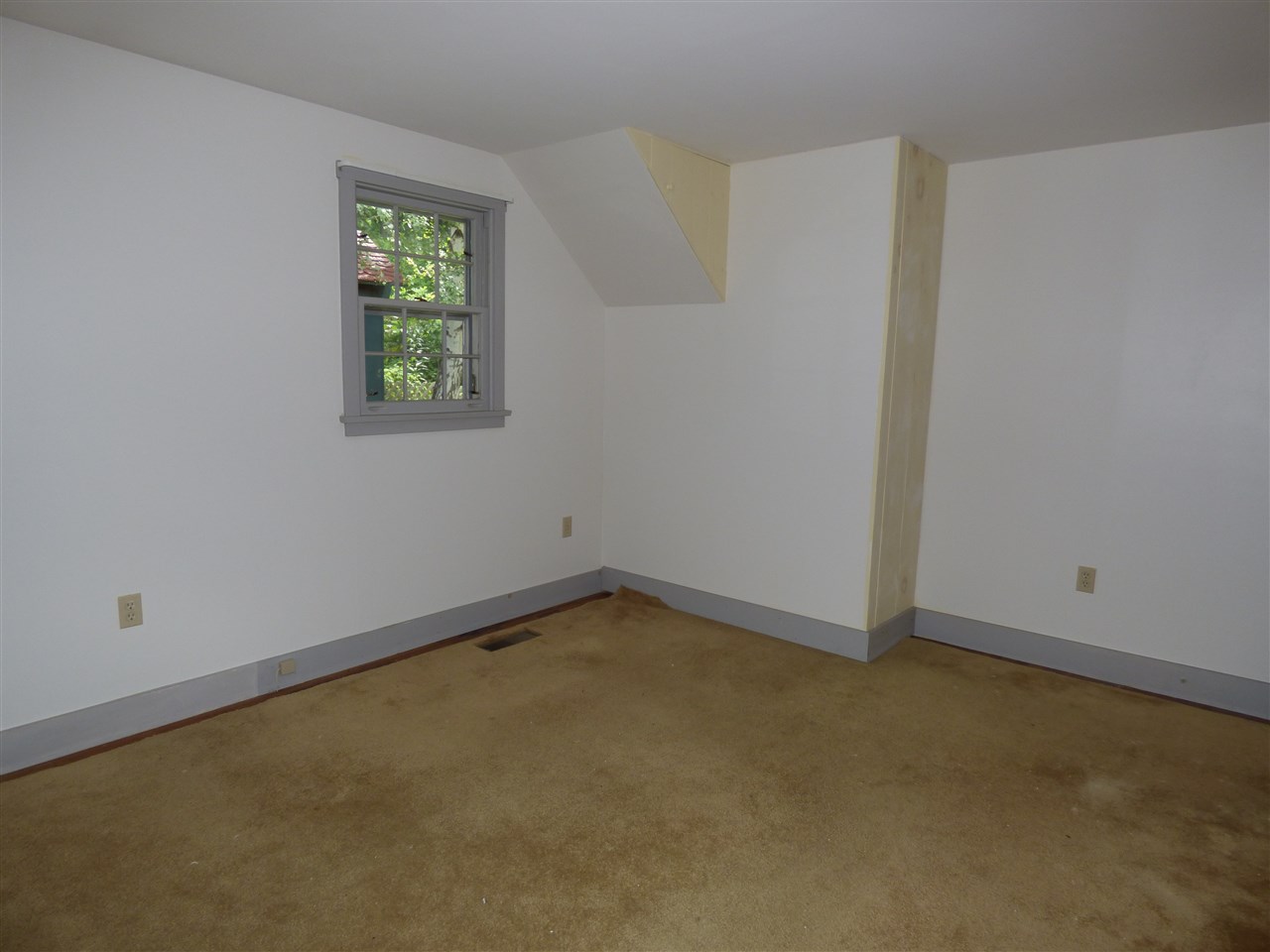 112 Chester Hill Road Grafton, VT 05146 - Photo 21 of 29 Gallery Image 21