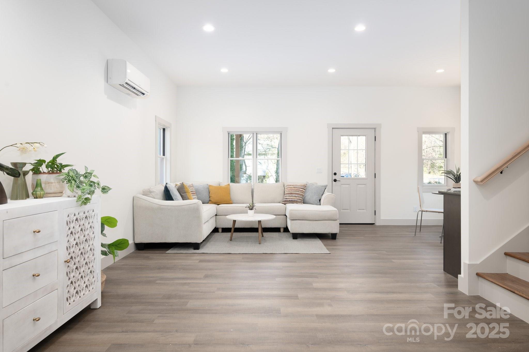 88 Pershing Road Asheville, NC 28805 - Photo 28 of 40 Gallery Image 28