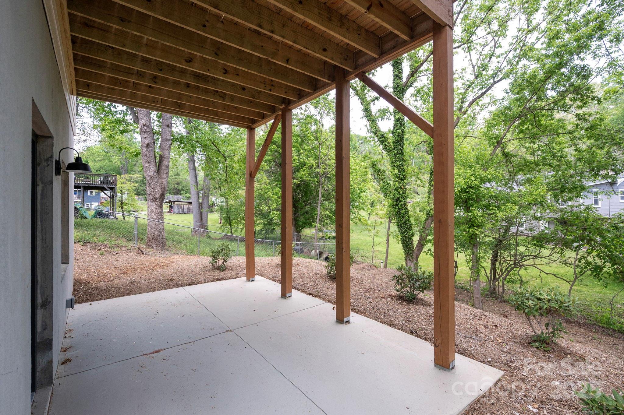 88 Pershing Road Asheville, NC 28805 - Photo 34 of 40 Gallery Image 34