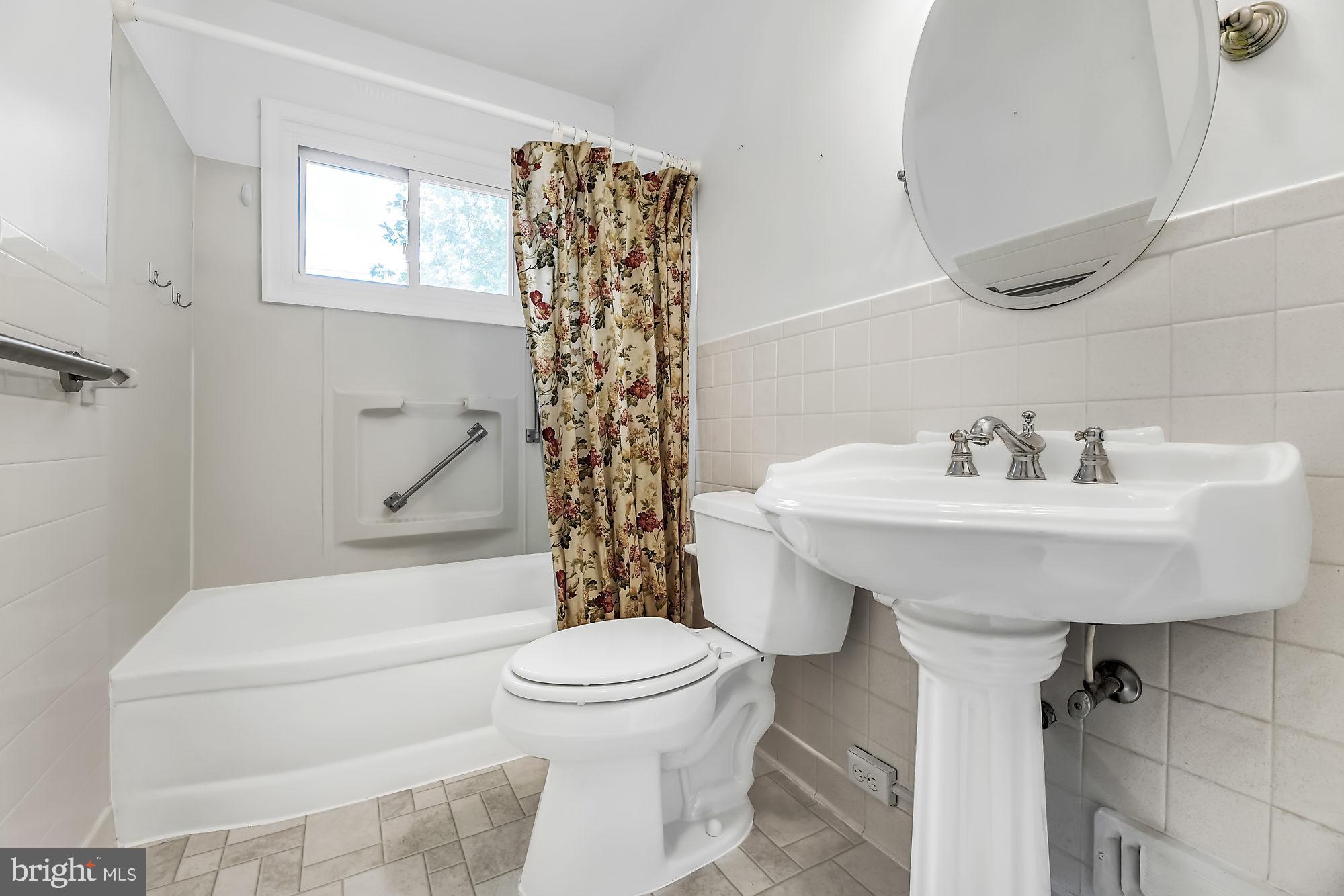 2613 Kings Ridge Road Baltimore, MD 21234 - Photo 16 of 28 Gallery Image 16