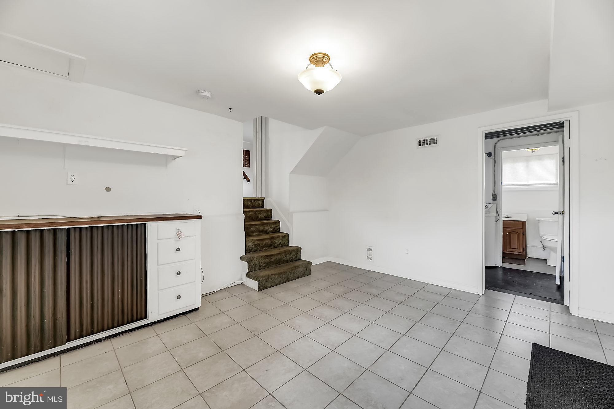 2613 Kings Ridge Road Baltimore, MD 21234 - Photo 17 of 28 Gallery Image 17