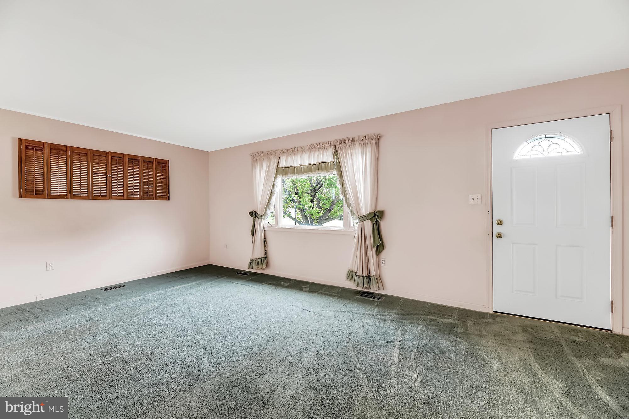 2613 Kings Ridge Road Baltimore, MD 21234 - Photo 3 of 28 Gallery Image 3