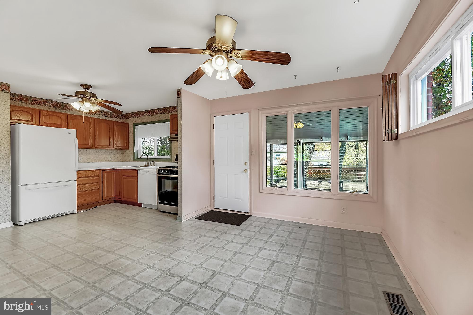 2613 Kings Ridge Road Baltimore, MD 21234 - Photo 8 of 28 Gallery Image 8