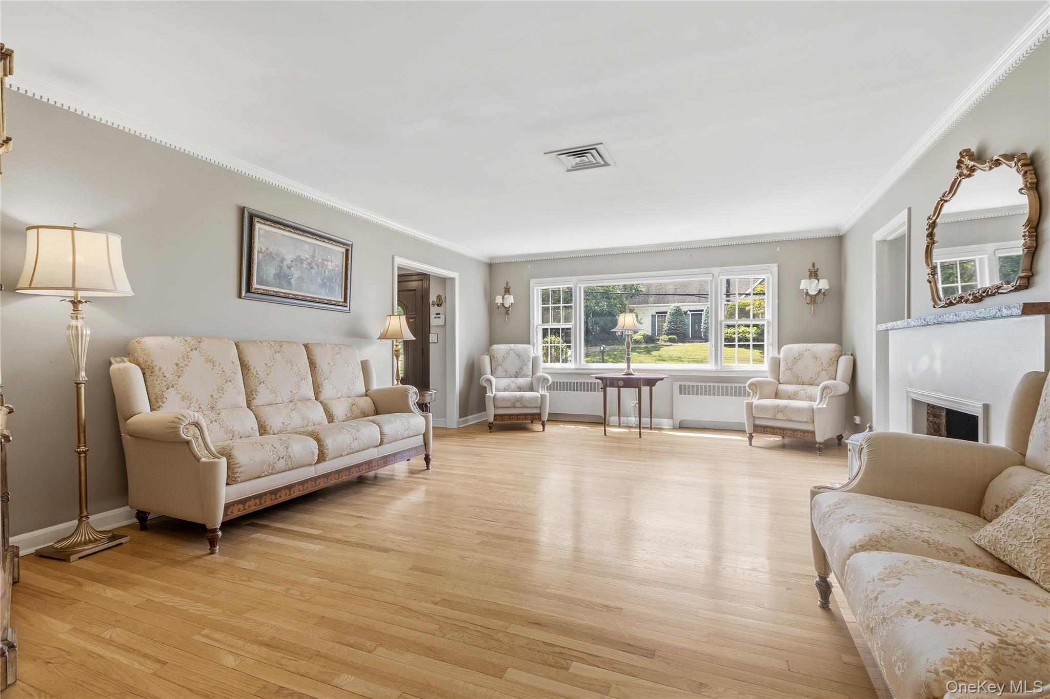 1 Hunting Ridge Road White Plains, NY 10605 - Photo 8 of 48