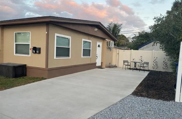 $1,300 | 7661 18th Way North, Unit 2, St. Petersburg, FL 33702