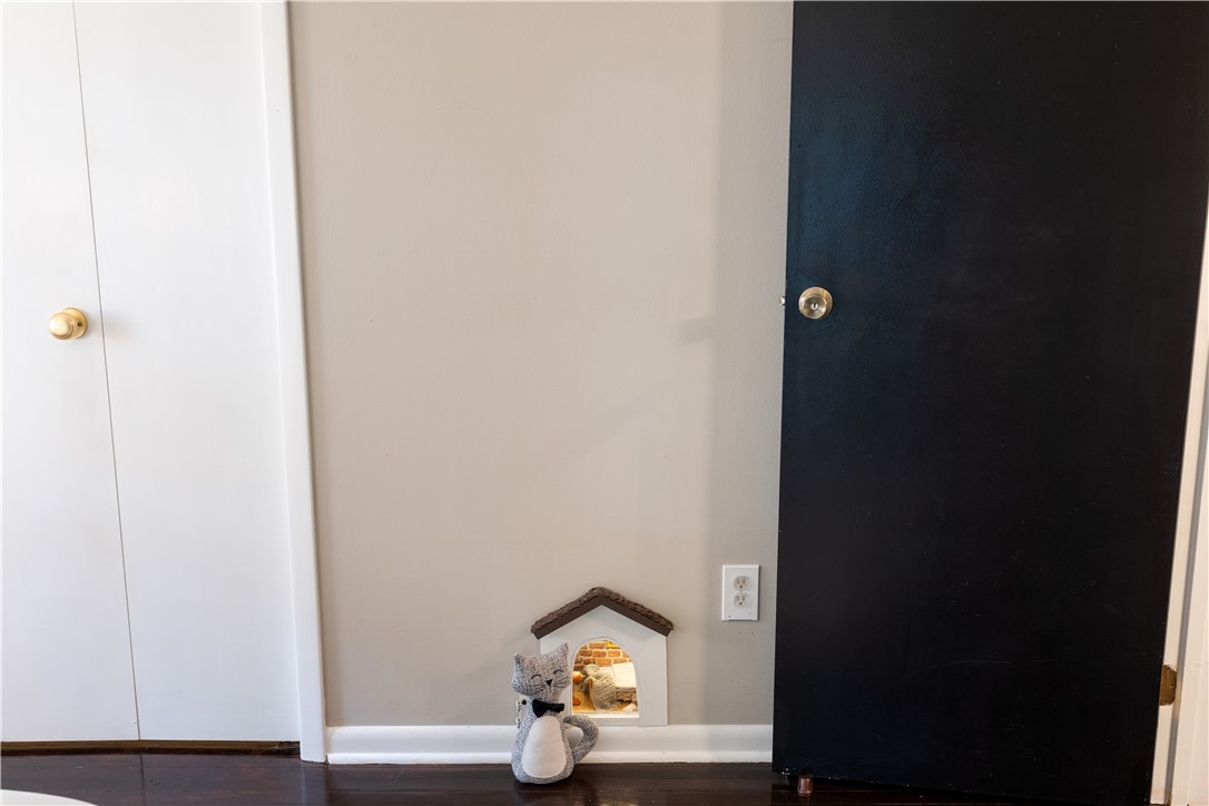 5441 Holtz Road Farmington, NY 14522 - Photo 29 of 50 Cute built-in "mouse" house!