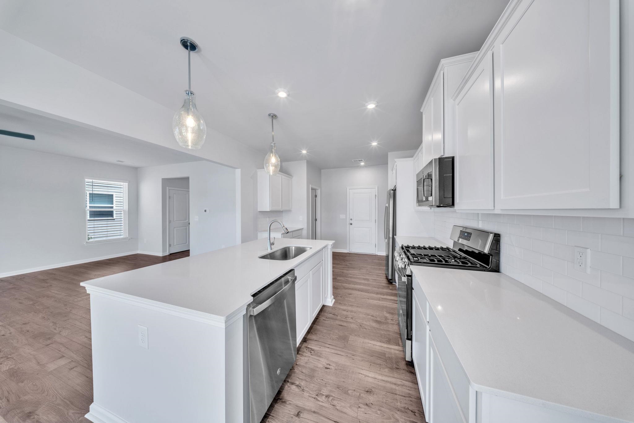 142 Gervais Circle Greenville, SC 29607 - Photo 8 of 26