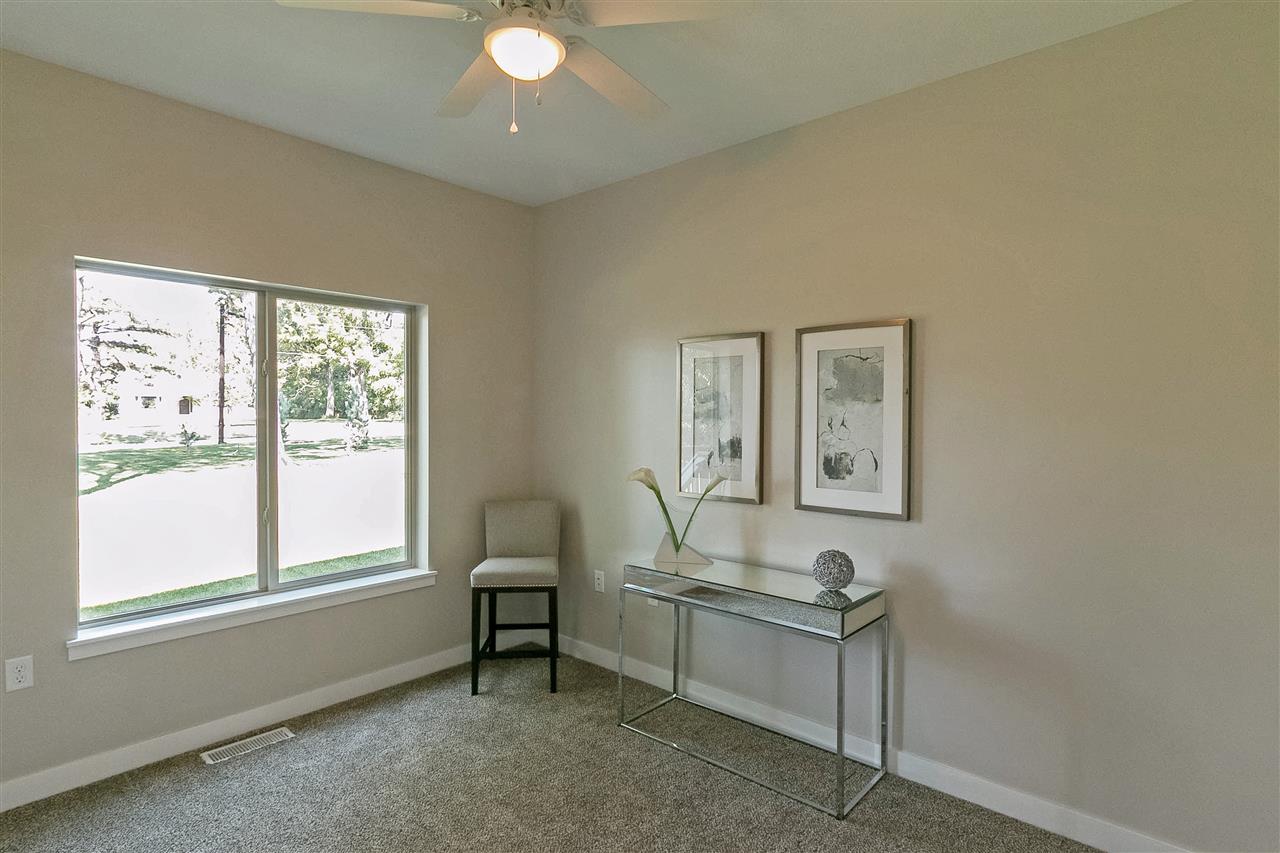 3156 Lower West Branch Road Southeast Iowa City, IA 52245 - Photo 21 of 25 Gallery Image 21