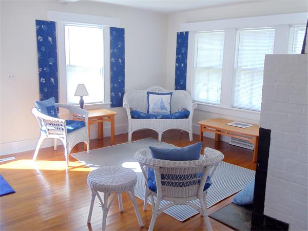 14 Bayview Road Marion, MA 02738 - Photo 5 of 22 a dinning room with furniture a rug and wooden floor