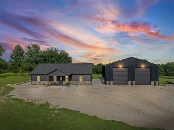 $580,000 | 177 Northwest 1111th Road, Holden, MO 64040