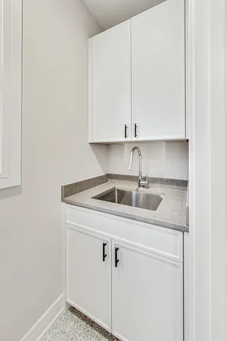 a close view of sink and tap