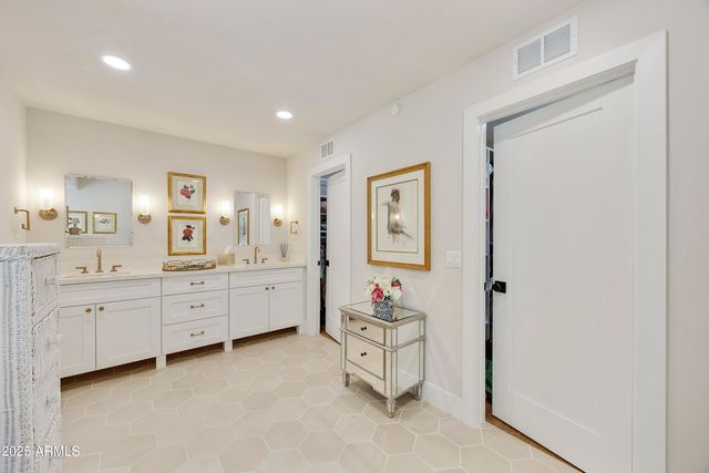 $1,799,000 | 4436 East Camelback Road, Unit 37, Phoenix, AZ 85018