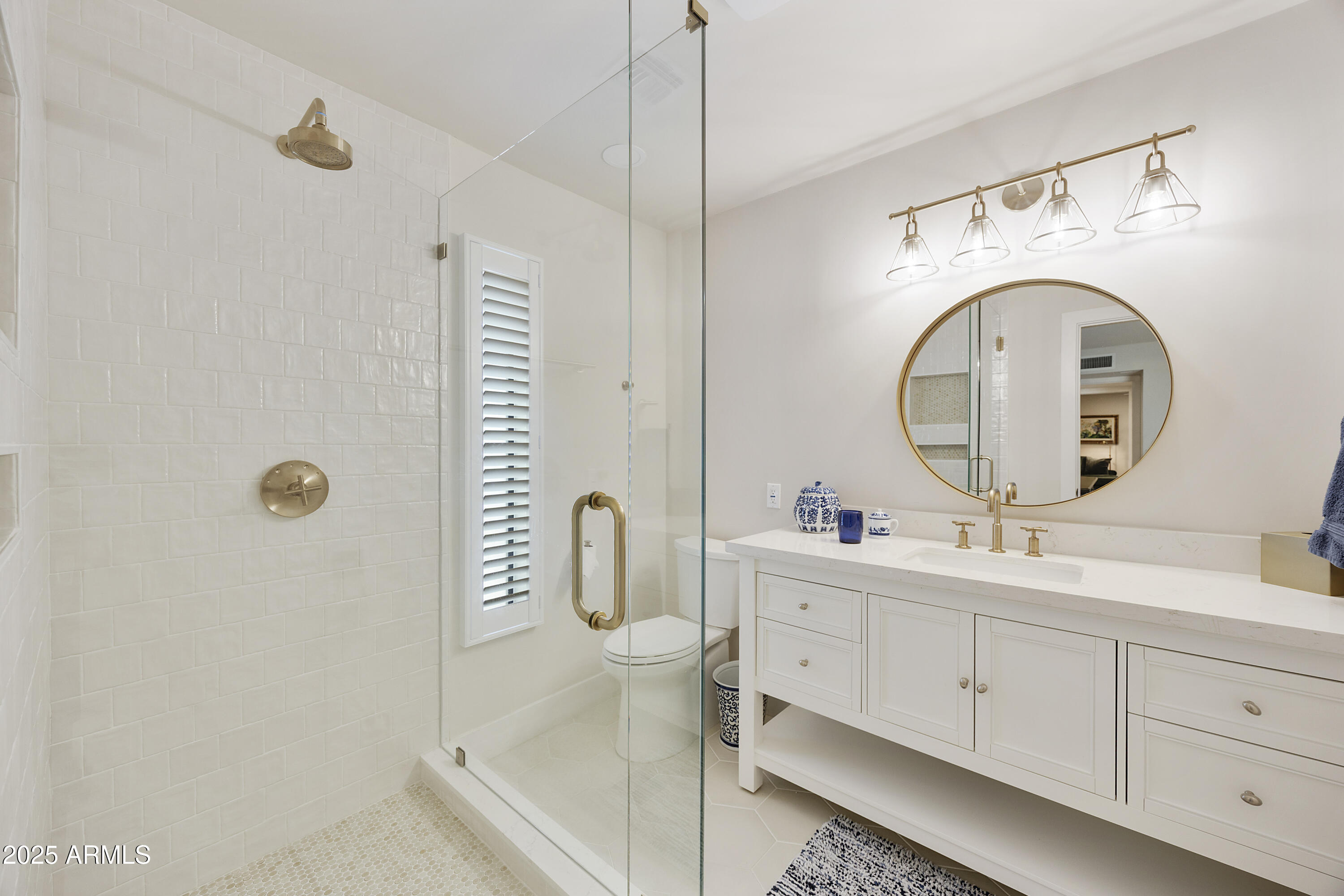 4436 East Camelback Road, Unit 37 Phoenix, AZ 85018 - Photo 41 of 55 Ensuite bathroom