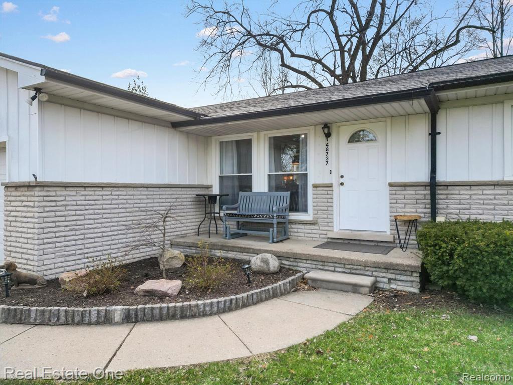 48737 Dequindre Road Rochester Hills, MI 48307 - Photo 5 of 39
