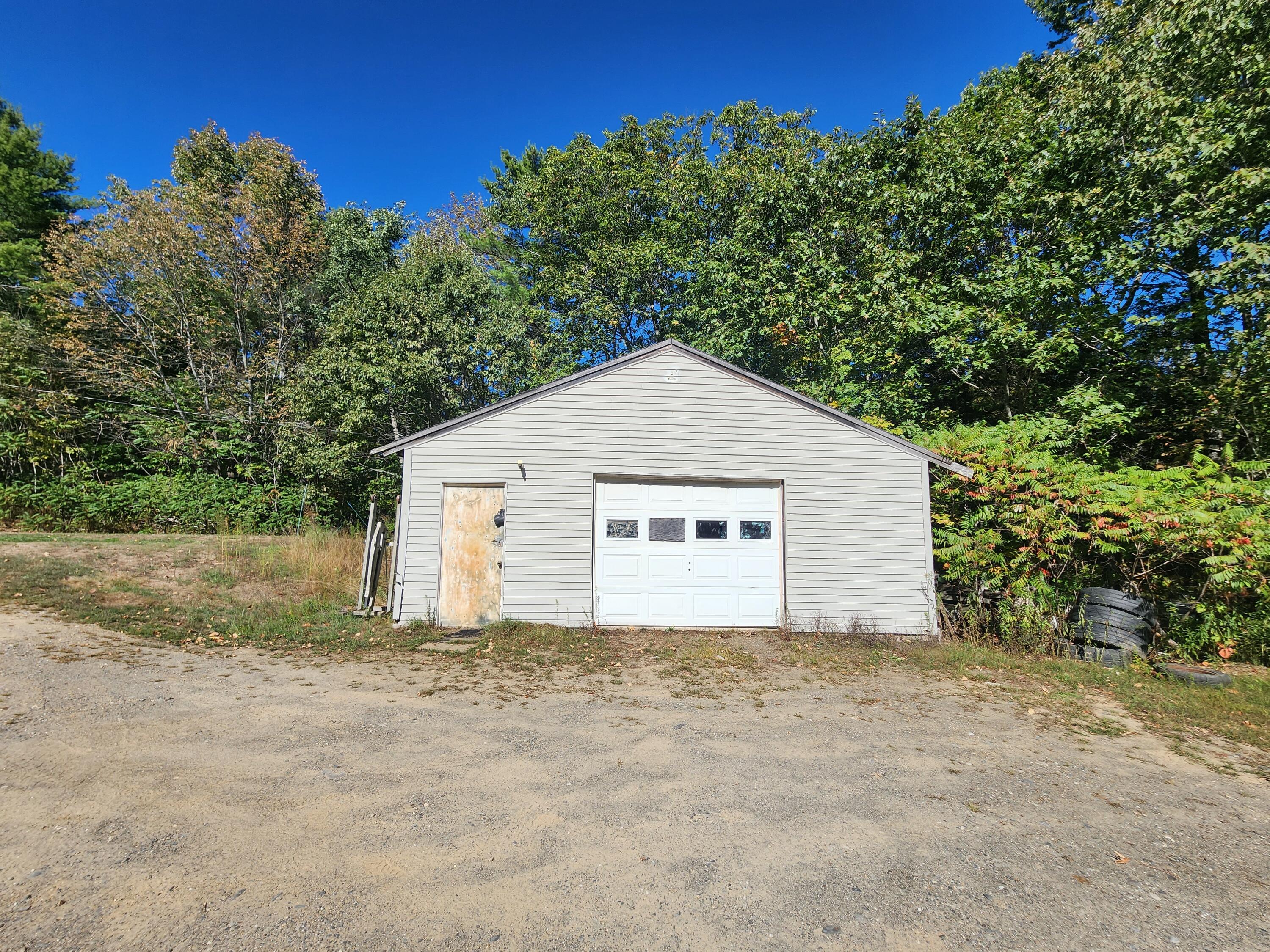 52 Morrill Road South China, ME 04358 - Photo 4 of 24 Garage