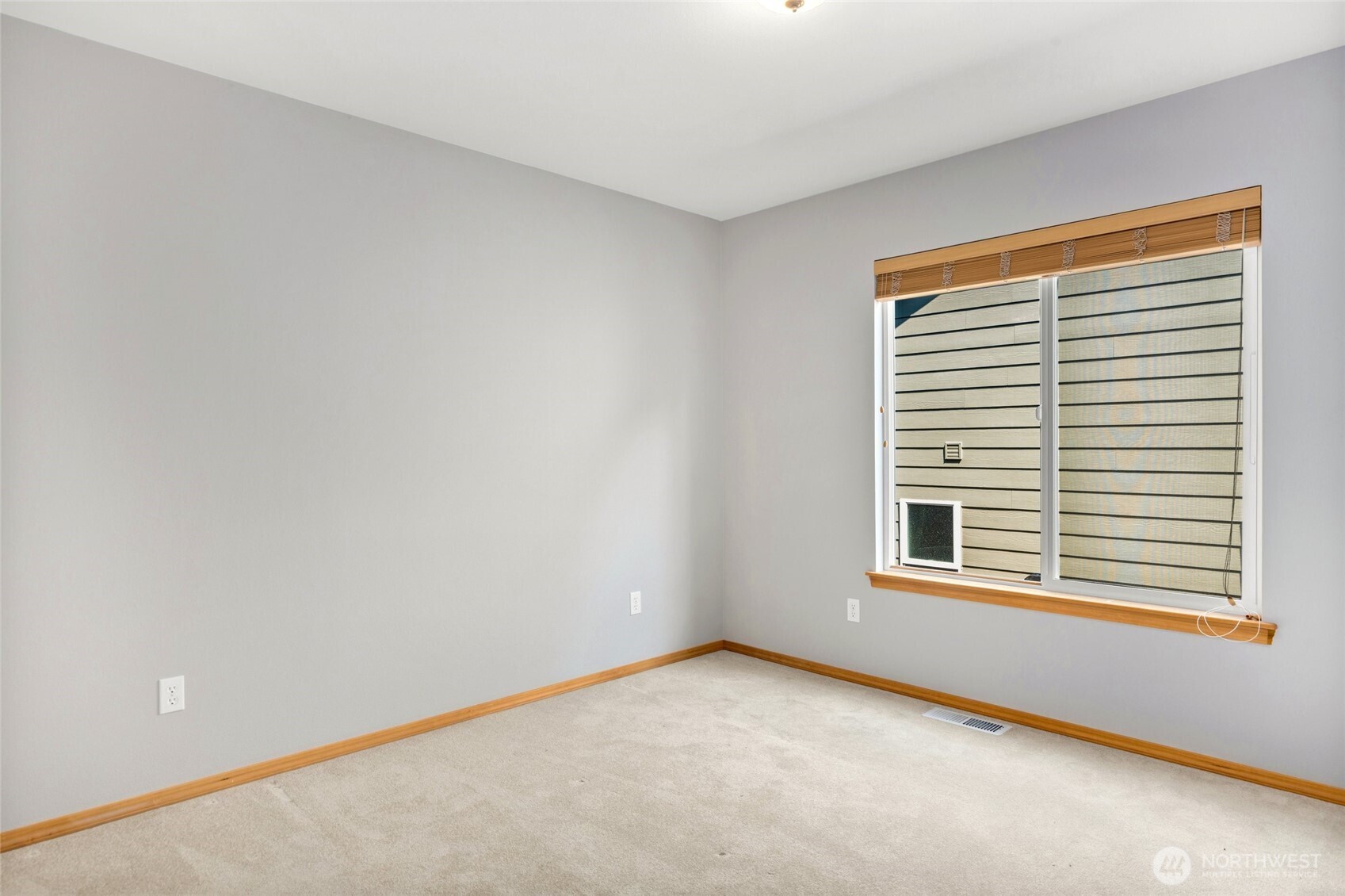 308 170th Place Southeast Bothell, WA 98012 - Photo 20 of 40 an empty room with a window
