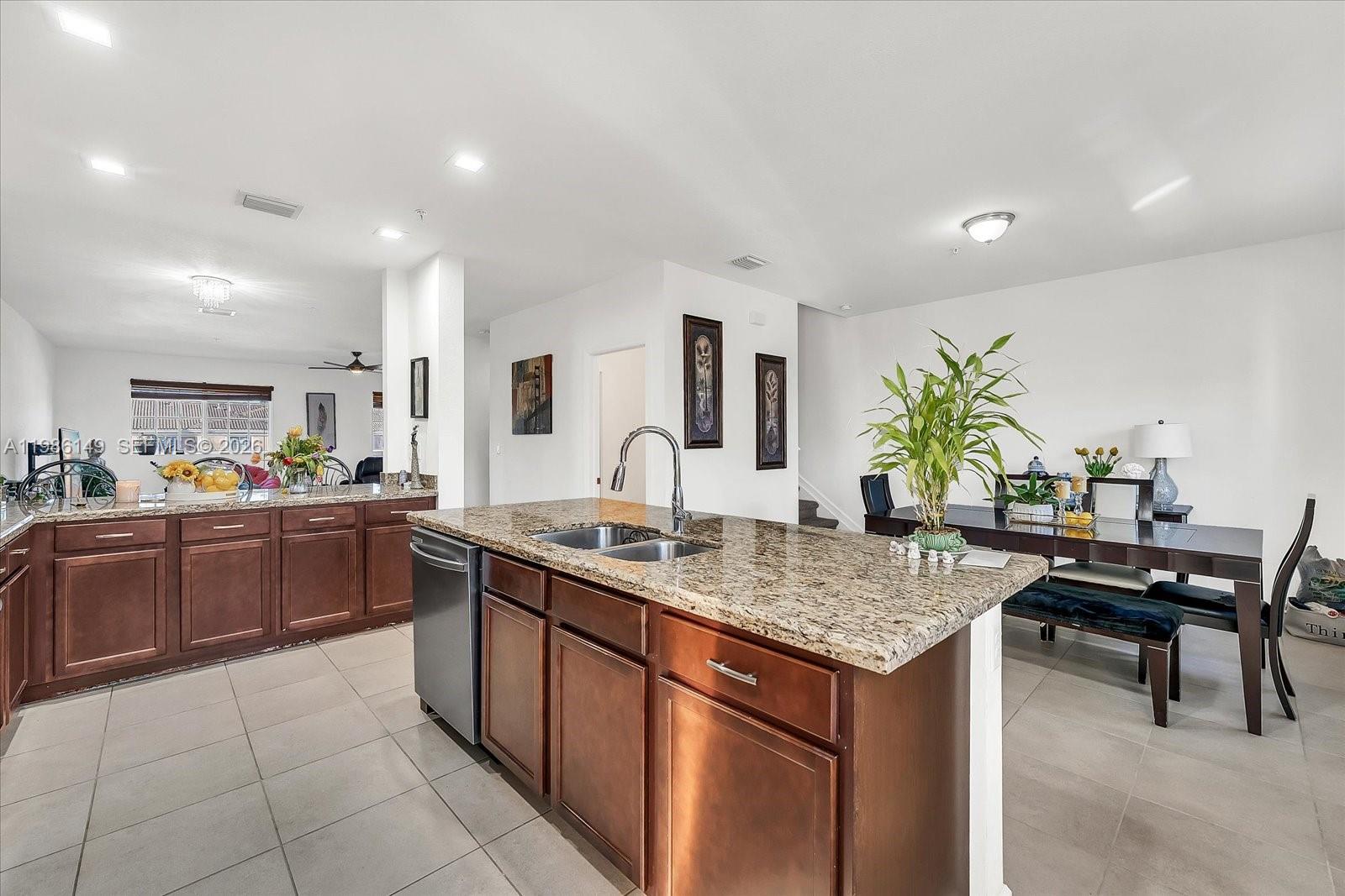 14229 Southwest 274th Street Homestead, FL 33032 - Photo 10 of 43 Gallery Image 10