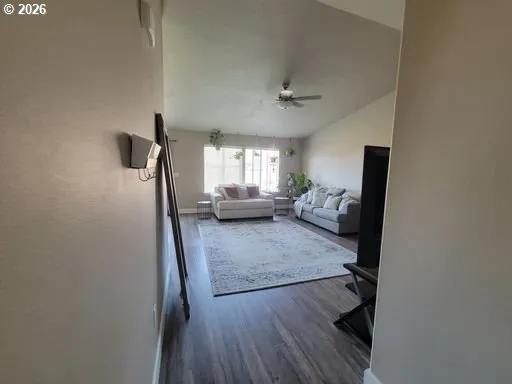 $335,000 | 1464 Northeast Kenna Drive, Hermiston, OR 97838