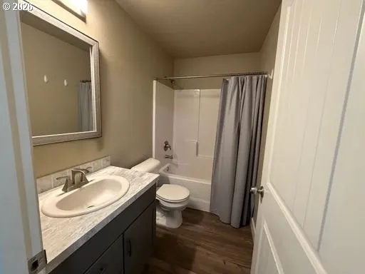 $335,000 | 1464 Northeast Kenna Drive, Hermiston, OR 97838