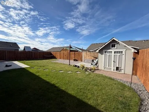 $335,000 | 1464 Northeast Kenna Drive, Hermiston, OR 97838