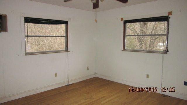 202 Maple Street Manchester, KY 40962 - Photo 11 of 15 Photo 11