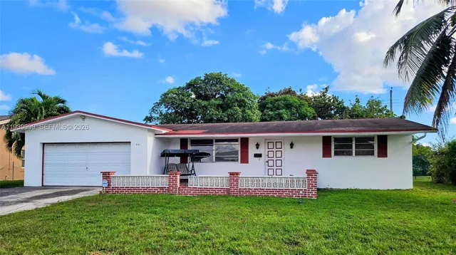 $542,000 | 941 Southwest 64th Parkway, Pembroke Pines, FL 33023
